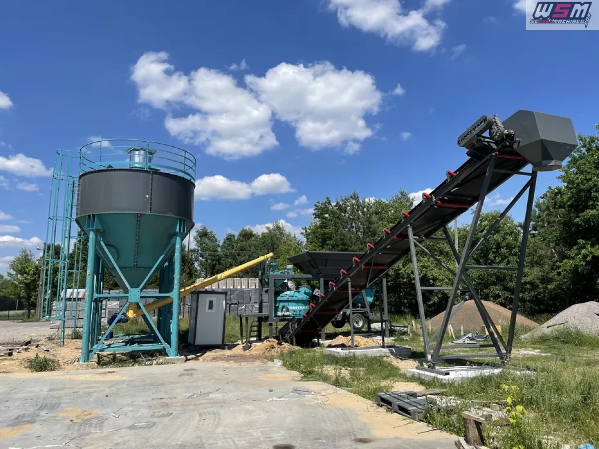 CONSTMACH MOBICOM 30 concrete batching plant, year 2019.