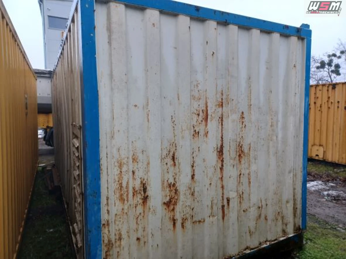 Containerized Power Generator Manufacturer: MAN Year of Production: 1991