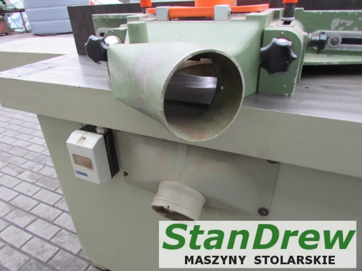 SCM T130 spindle moulder with long table top