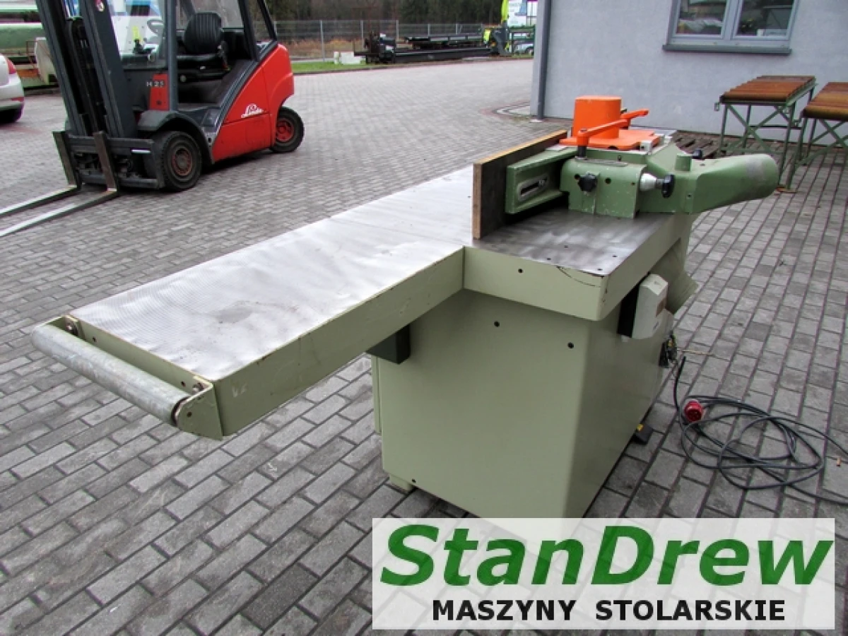 SCM T130 spindle moulder with long table top