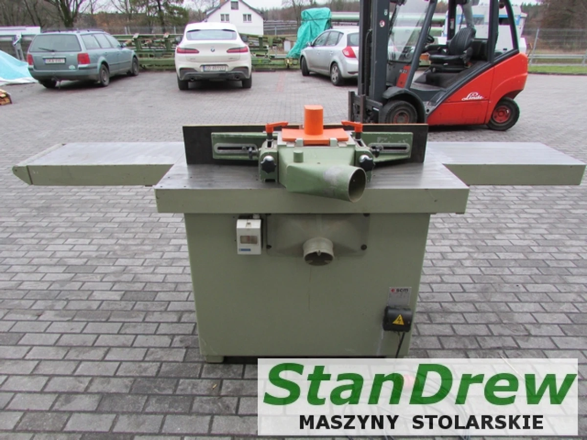 SCM T130 spindle moulder with long table top