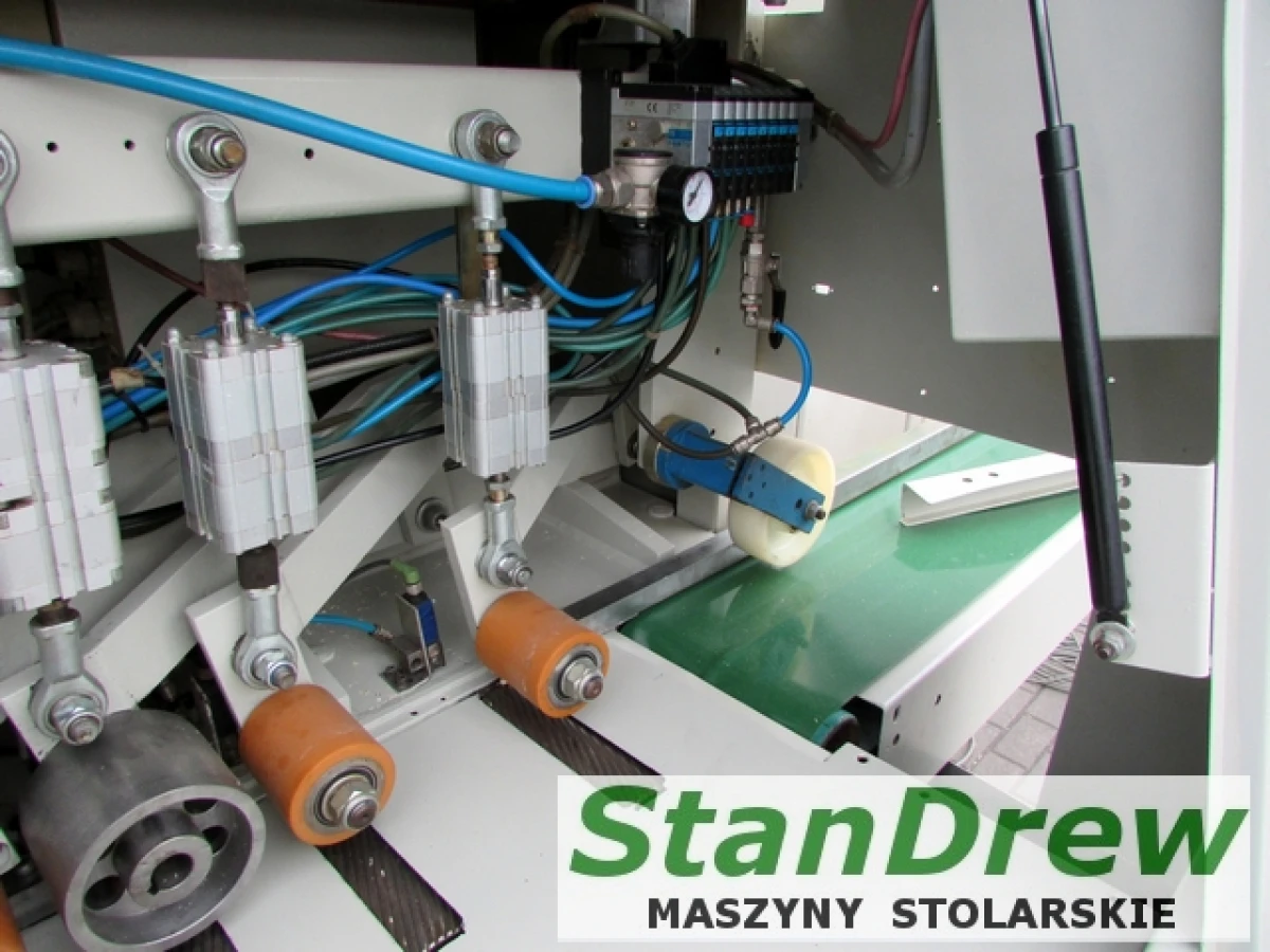 GreCon Dimter OPTICUT 204 R optimizer with 3 ejectors