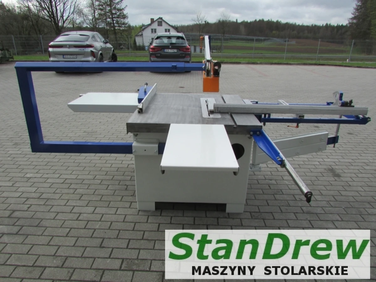 REMA DMLC 35 format saw with a scoring saw.