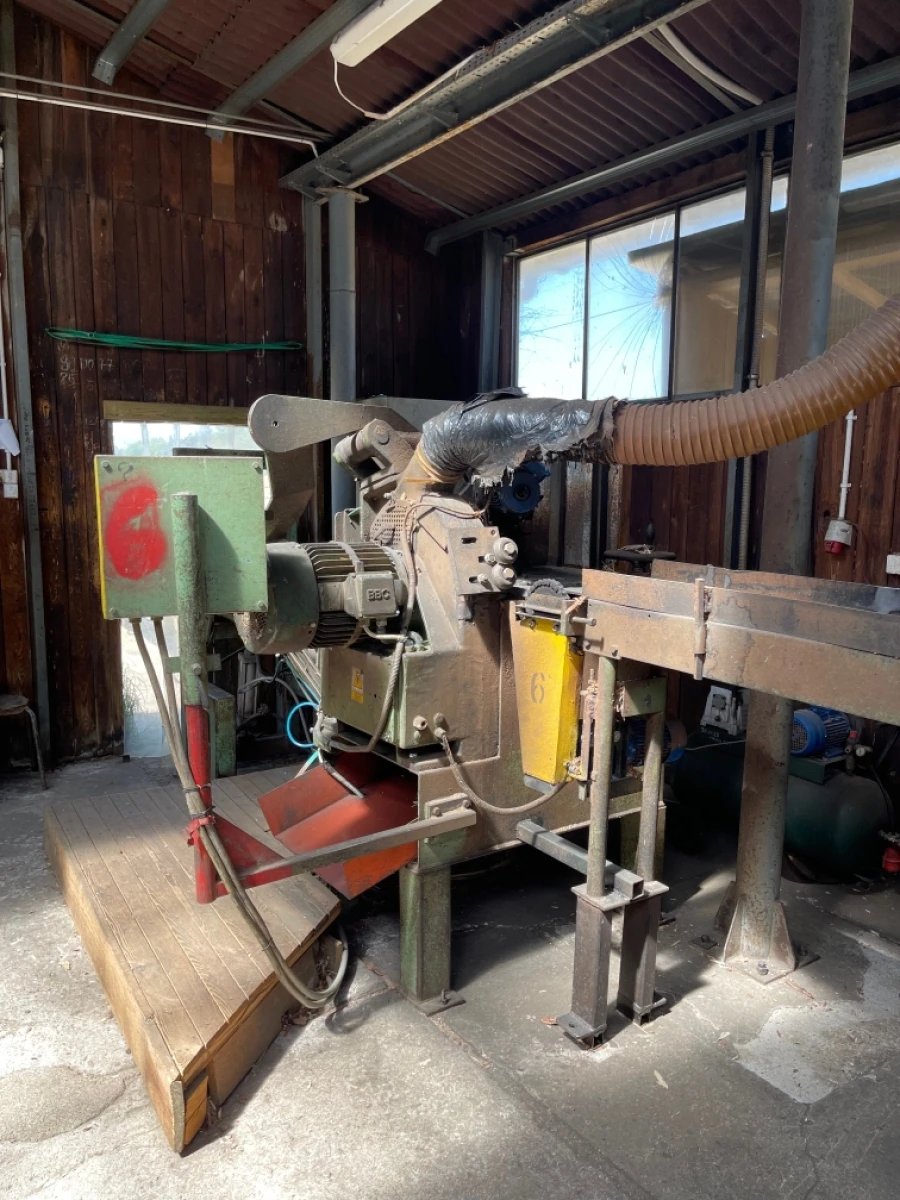 Pole Planing Line / Pole Rounder