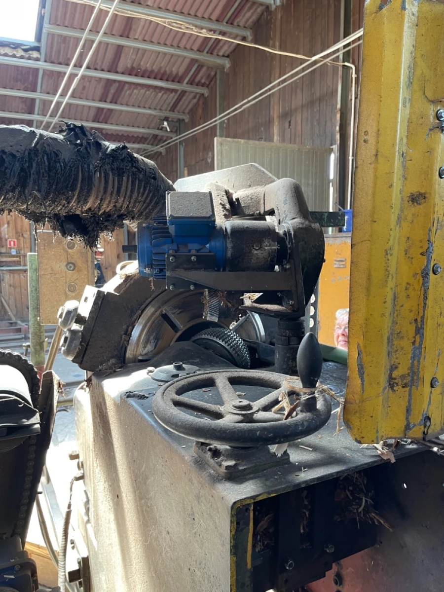 Pole Planing Line / Pole Rounder