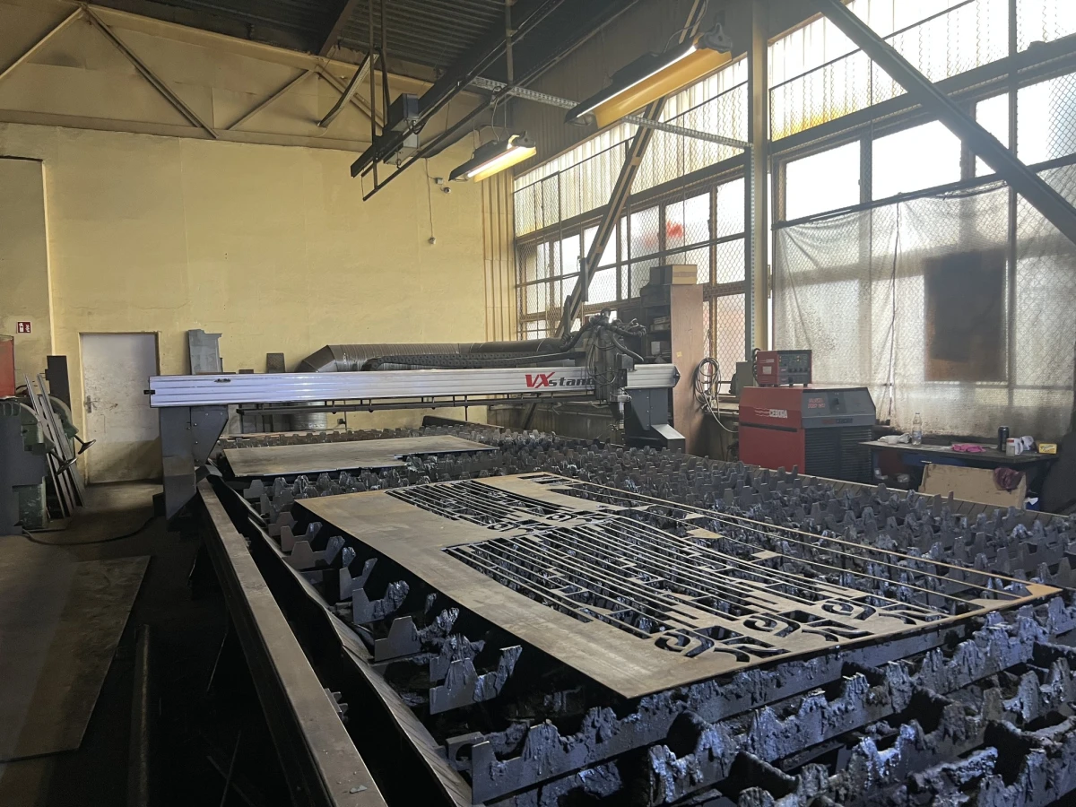 STIGAL VXstandard Plasma Cutting Machine with CEBORA Prof P254 Unit and Oxy-fuel Torch (Year of Manufacture 2013)