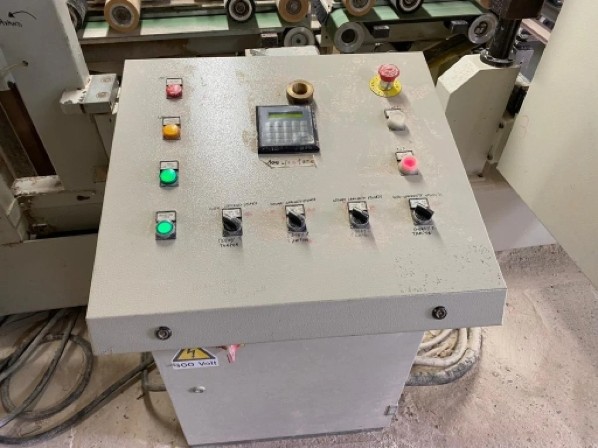 OMEF TTN-LV-P-0R Multifunctional Sanding Machine (Year of Manufacture 2010)