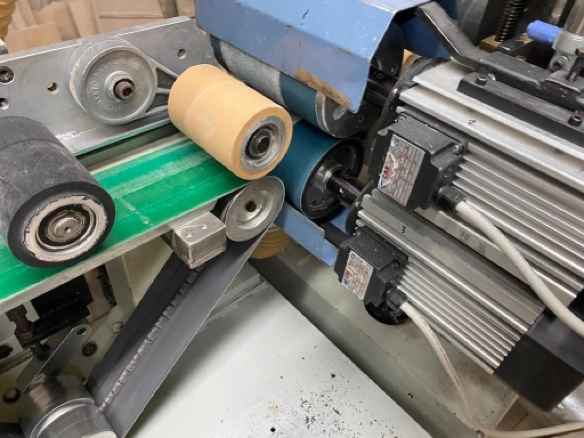 OMEF TTN-LV-P-0R Multifunctional Sanding Machine (Year of Manufacture 2010)