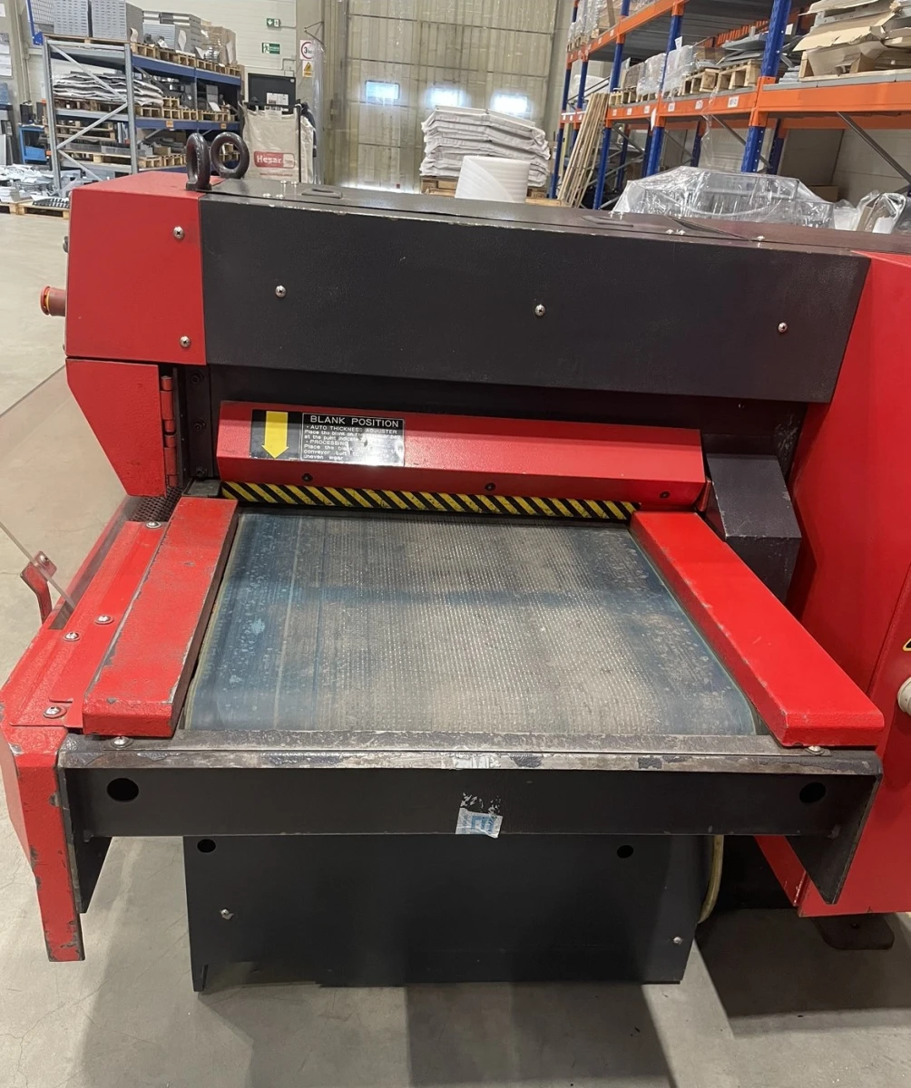 AMADA BR-610W Deburring / Wide-Belt Grinding Machine (Year of Manufacture 1998)
