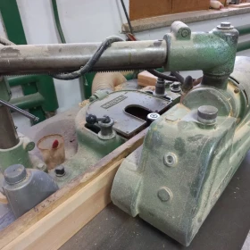 BAUERLE SFM spindle moulder with feed
