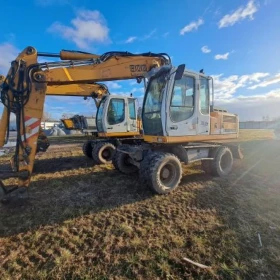 Liebherr Model: A900C LI, year 2004