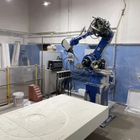 Yaskawa Motoman ES165D + Rotary Table + 8.5 kW Spindle + Control Cabinet with Pendant Year of Production: 2015