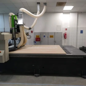 Seron Milling plotter 2131 Standard with a working area of 2100 x 3100mm; Year of production: 2018