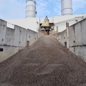 Production line for vibro-pressed concrete elements