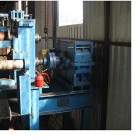Longitudinal sheet cutting line