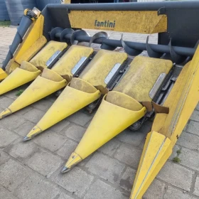 Corn header FANTINI L04 5-row corn chopper, produced in 2013.