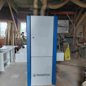 HOUFEK BULDOG 5 1300