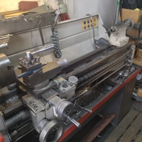 MAKTEK CQ6236G-1/1000 Universal Lathe | 2014 | Multifix Tool Post