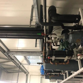 Chladicí systém BITZER KUBA 3000 paletových míst 160 kW 2014