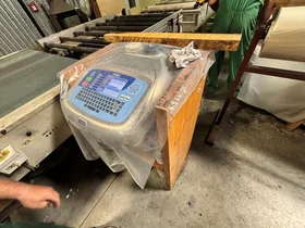 Industrial Ink-Jet Printer Linx 5900 Contactless Marking