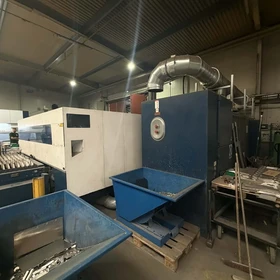 Laserový řezací stroj Trumpf TruLaser 3040 L32 CO2 | 4kW, 4000x2000mm, 2012