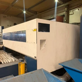 Laserový řezací stroj Trumpf TruLaser 3040 L32 CO2 | 4kW, 4000x2000mm, 2012