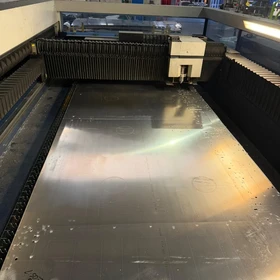 Laserový řezací stroj Trumpf TruLaser 3040 L32 CO2 | 4kW, 4000x2000mm, 2012