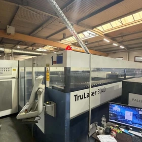 Laserový řezací stroj Trumpf TruLaser 3040 L32 CO2 | 4kW, 4000x2000mm, 2012