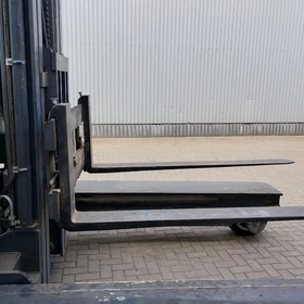 Empilhadeira Multidirecional Combilift C5000 2022 – Nº de Série. 65442 – 1191 h – Triplex 6.8 m – Poznań