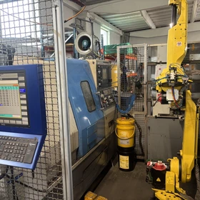 Hyundai HIT-200C ×2 + FANUC M-20iA Robootiline Tööjaam 2014 – Lubliniec