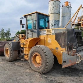 Použitý kolový nakladač XCMG ZL50G 2006 – Zamość