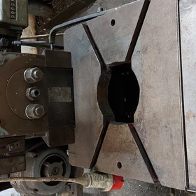 Presă excentrică Eisenwerk Hensel EBU 15 15 t 140 curse/min – Racibórz