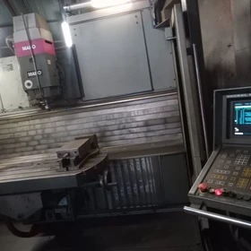 MAQUINA FRESADORA CNC UNIVERSAL DE 5 EJES USADA MAHO MH 1000 E – Nº de serie. 12052 – Opole