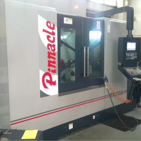 Kasutatud Pinnacle BX300A CNC vertikaalne freeskeskus – 2012 – Łódź