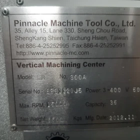 Kasutatud Pinnacle BX300A CNC vertikaalne freeskeskus – 2012 – Łódź